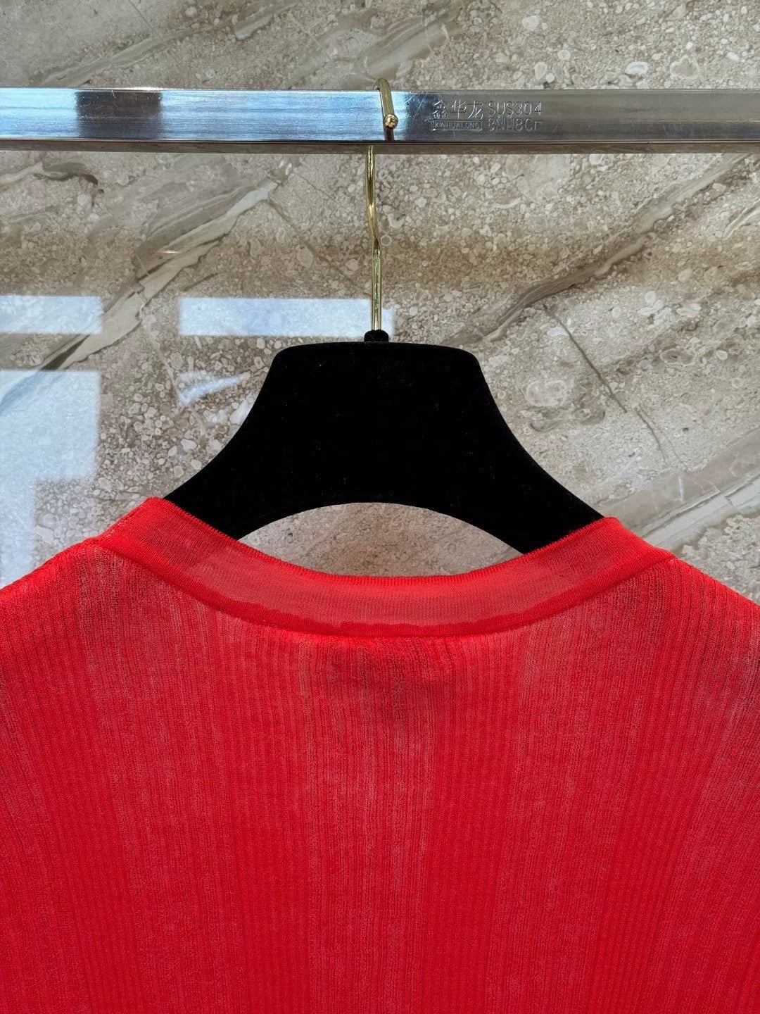 26Red Knitted Short-Sleeve Top
