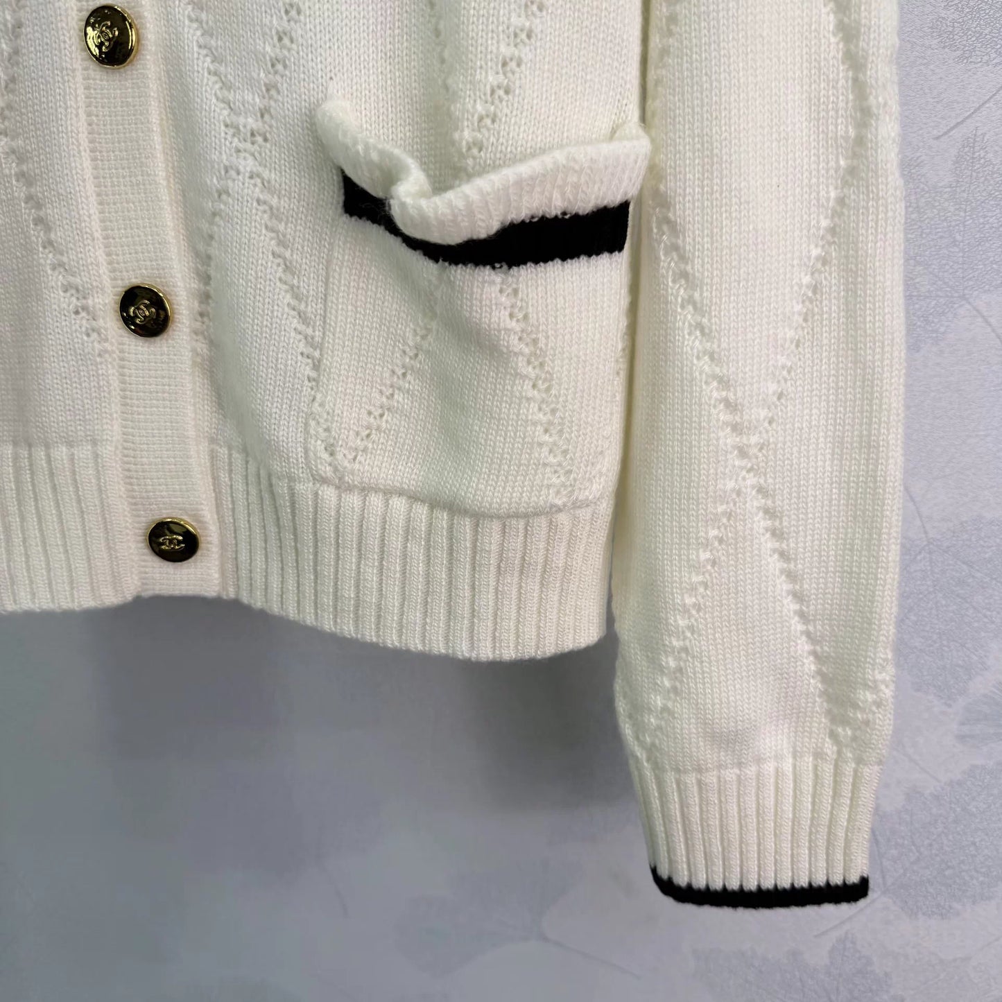 Diamond Pattern Knit Cardigan