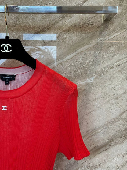 26Red Knitted Short-Sleeve Top