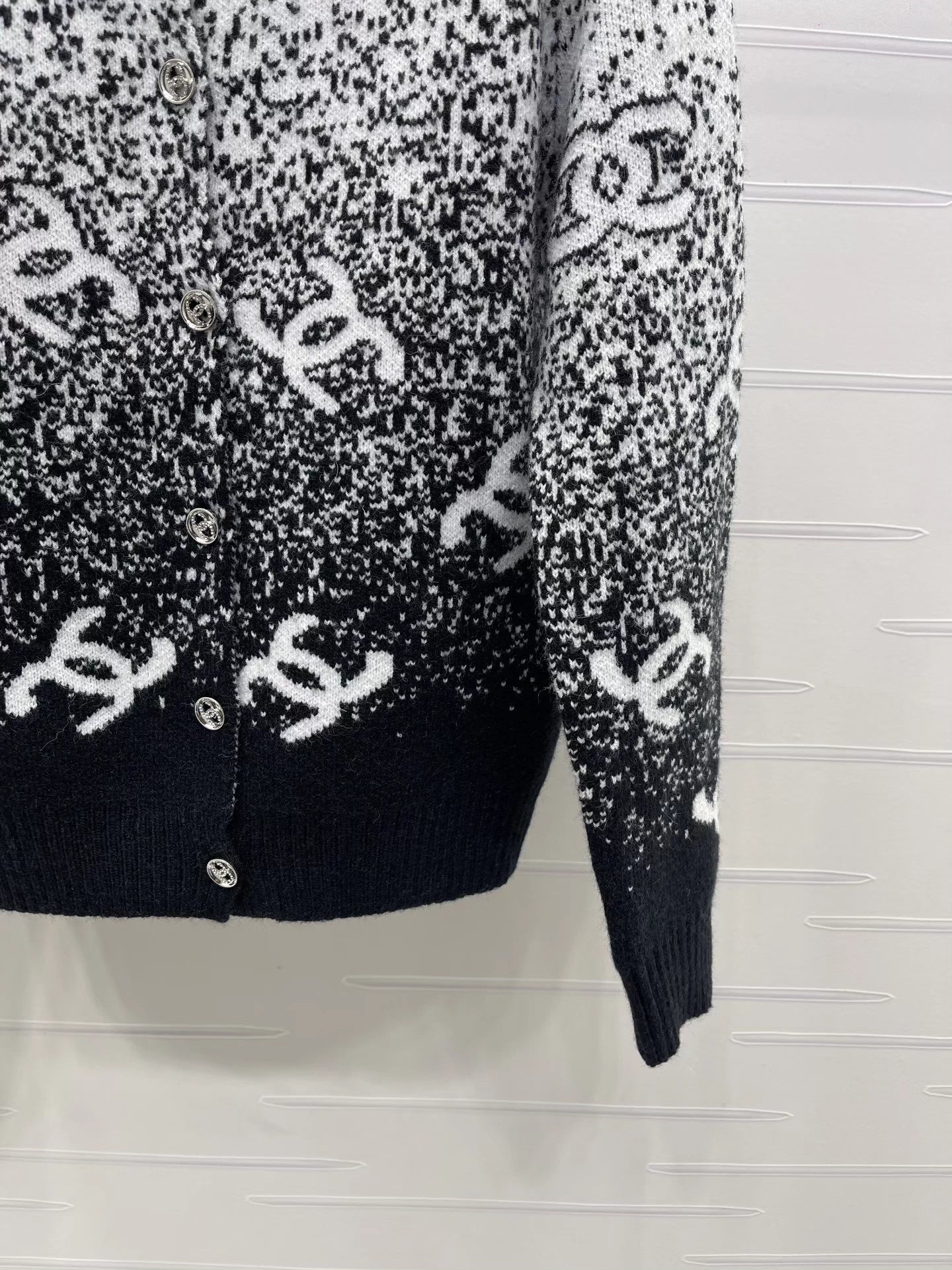 Gradient Cardigan
