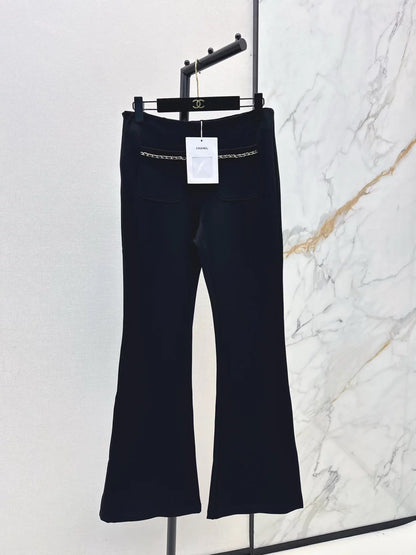 Chain pocket flared trousers