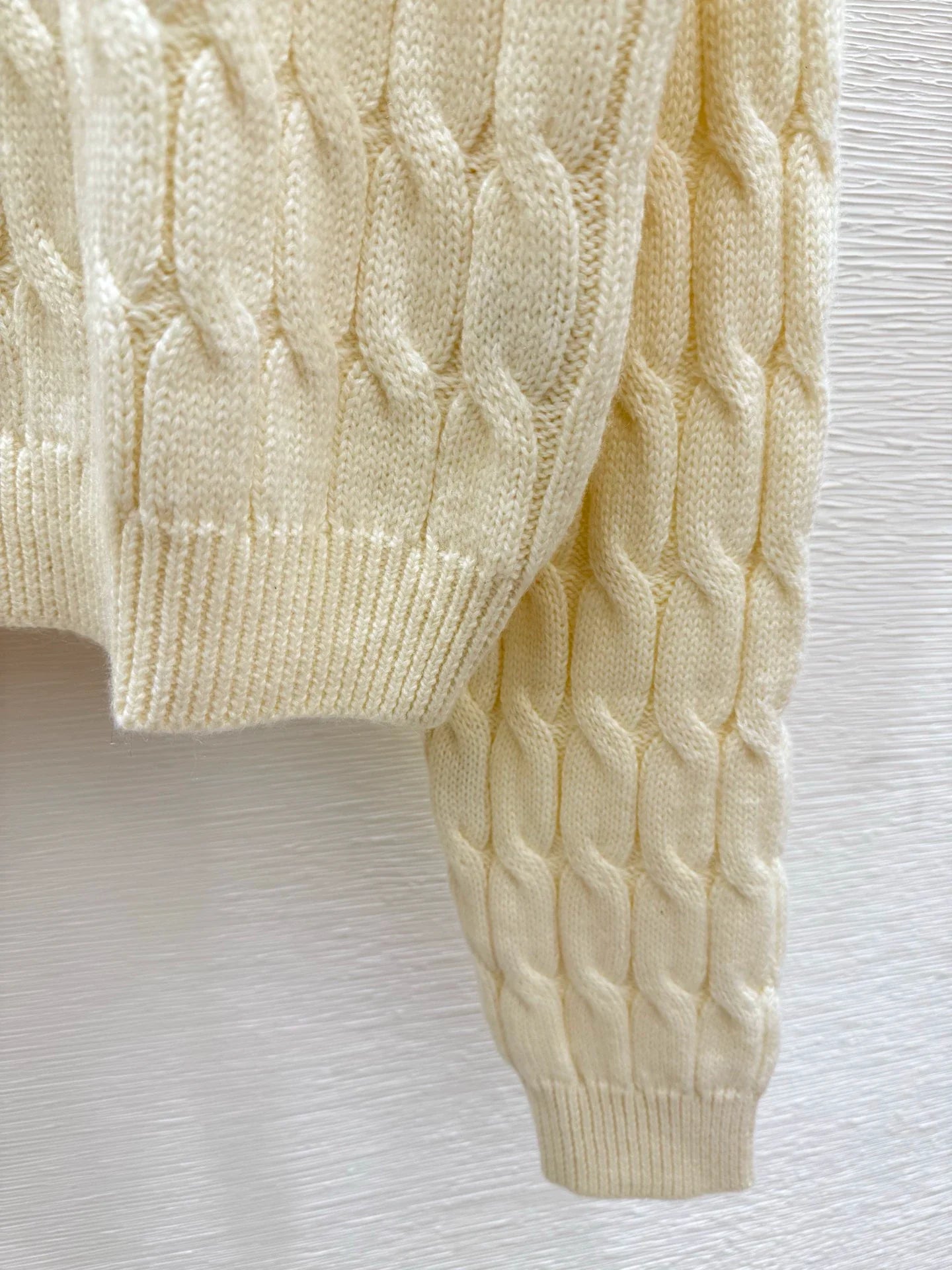 25fw Fried Dough Twists knitting sweater