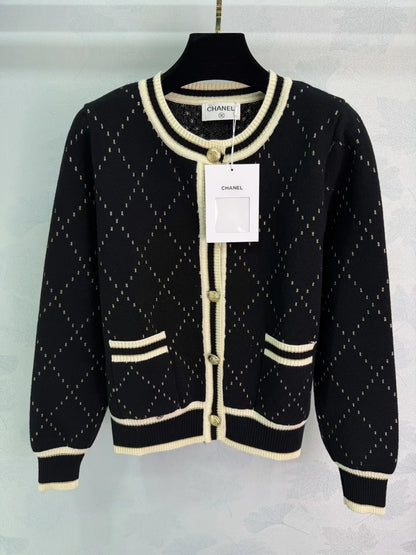 Diamond Pattern Knit Cardigan