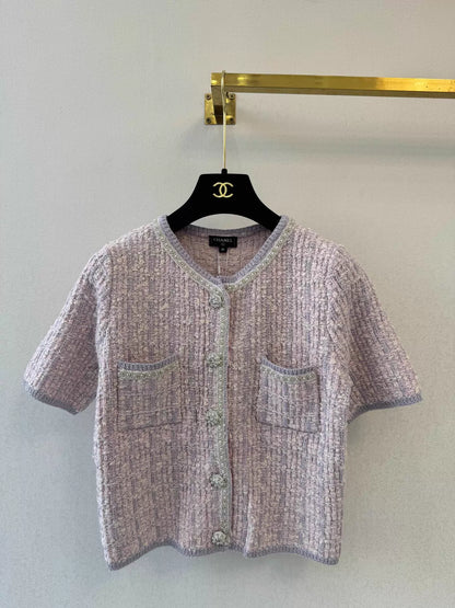 V-neck T-shirt