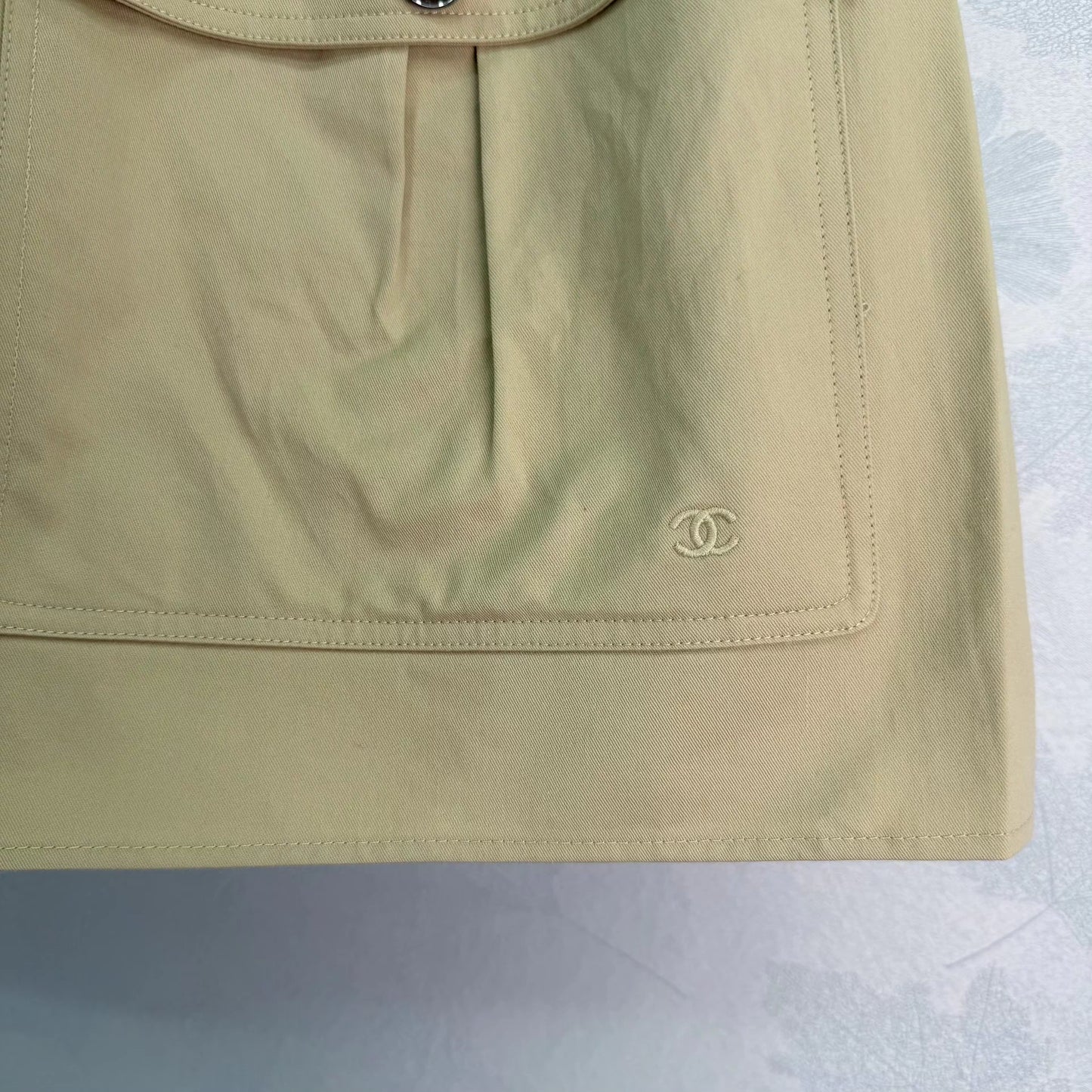 Cargo-style shorts