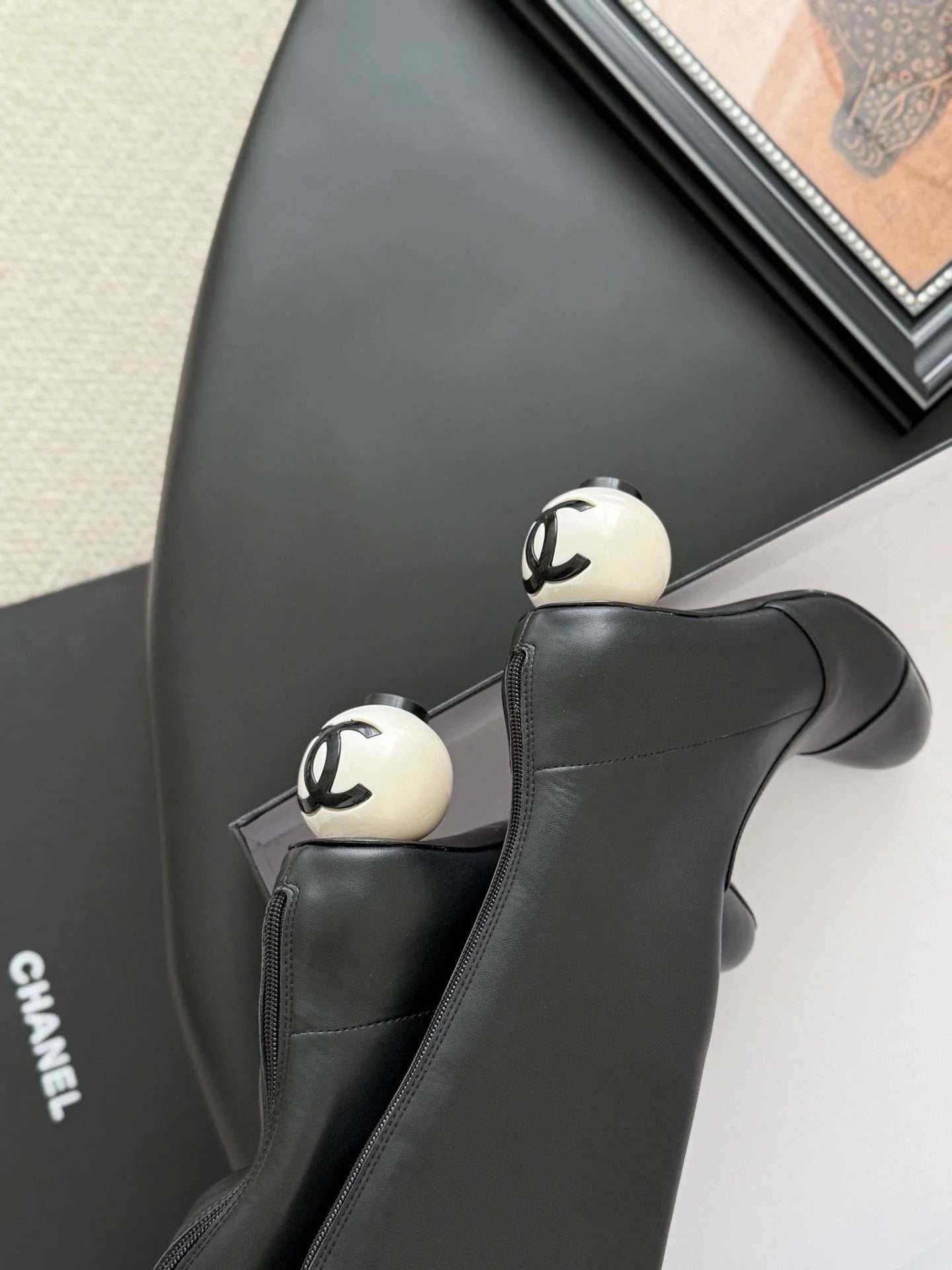 Pearl boots
