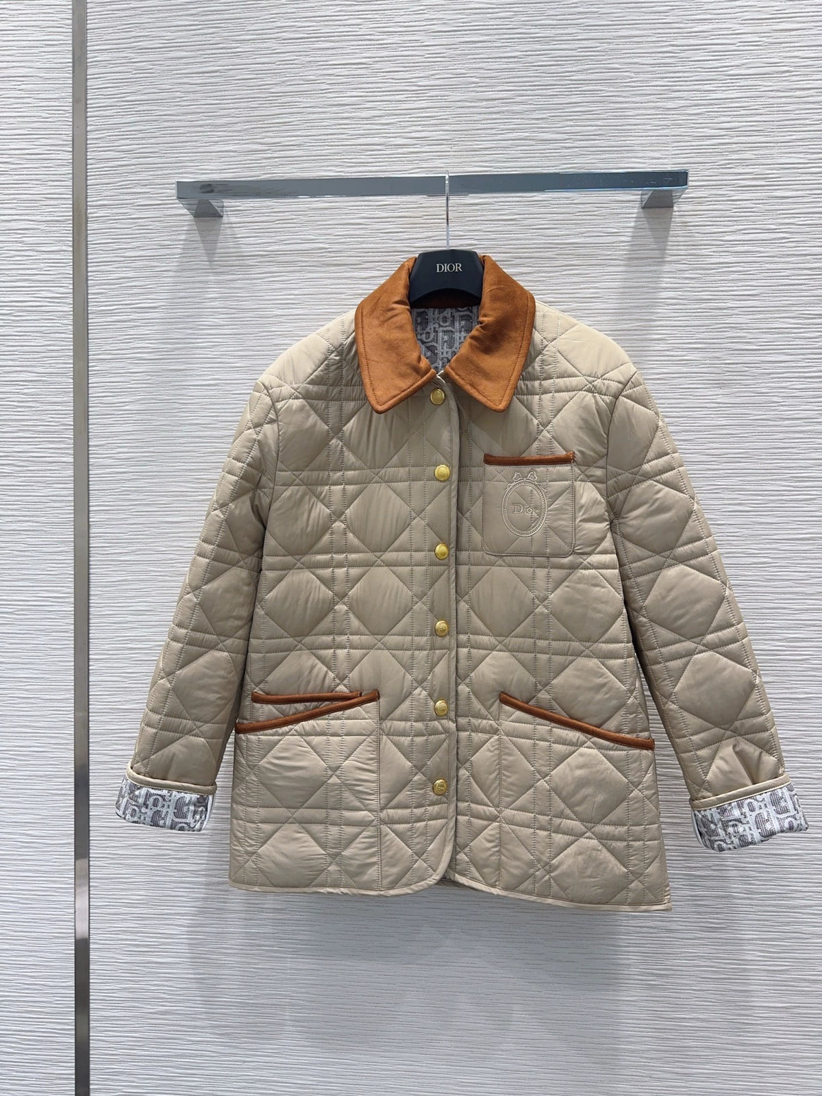 26New Quilted-Pattern Long-Sleeve Padded Jacket