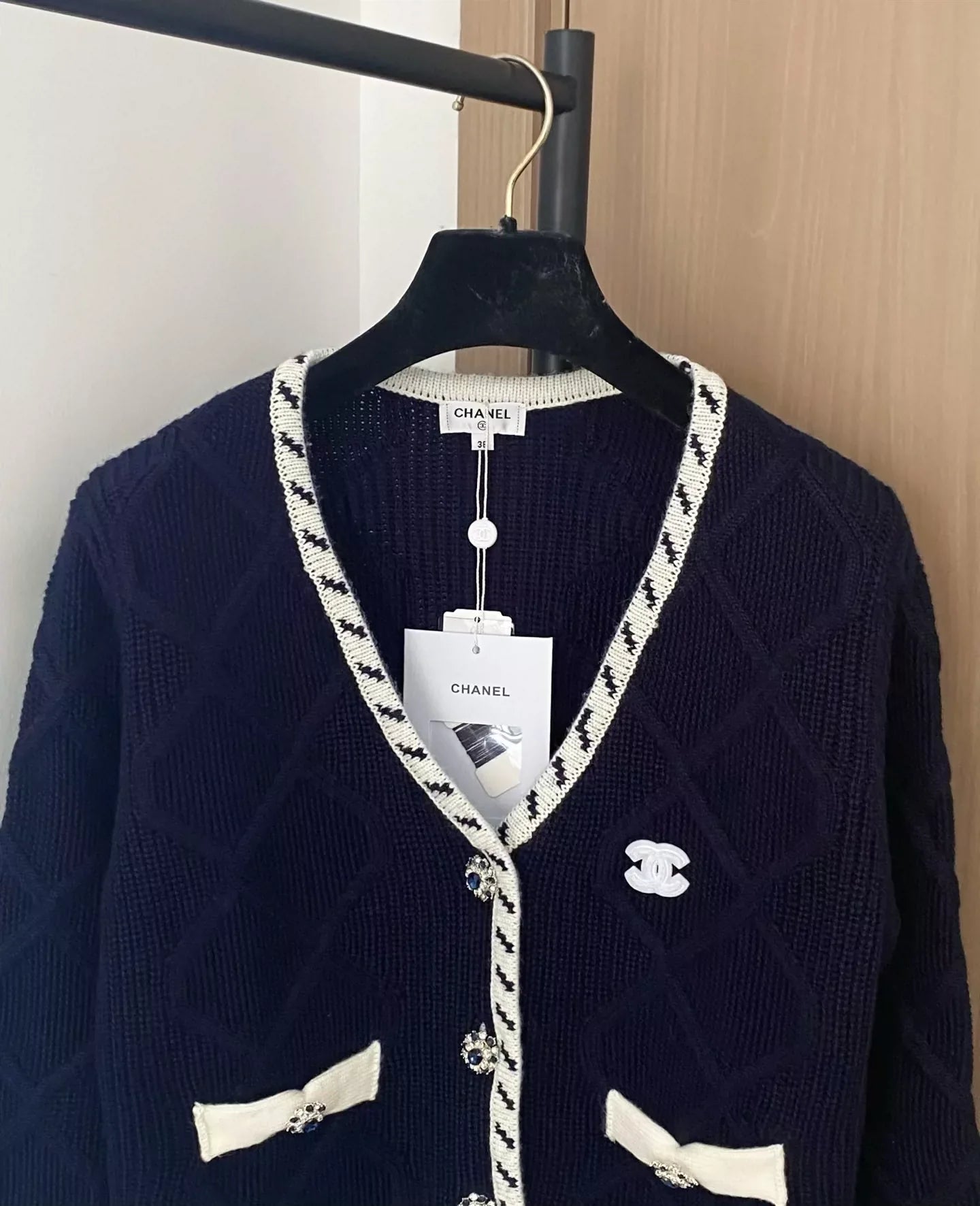 25fw LOGO cardigan