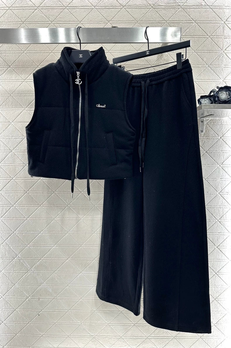 Hooded wool suit
