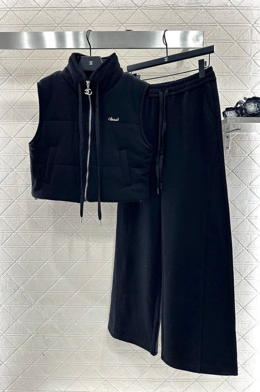 Hooded wool suit