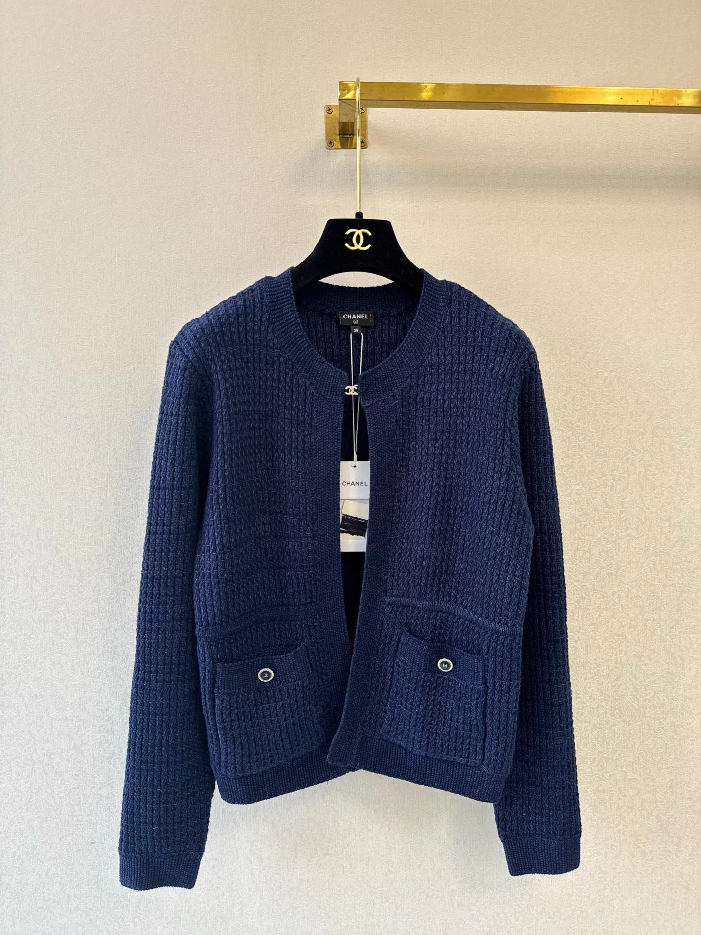Jacquard knit cardigan