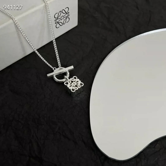 Wrapped three-dimensional necklace