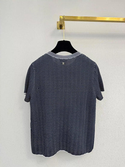 Striped knit short-sleeved shirt