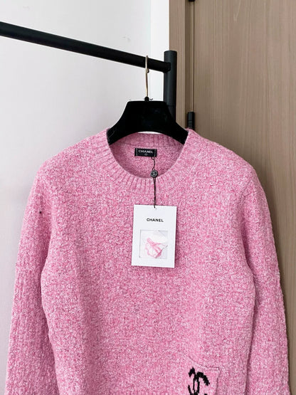 Double C sweater