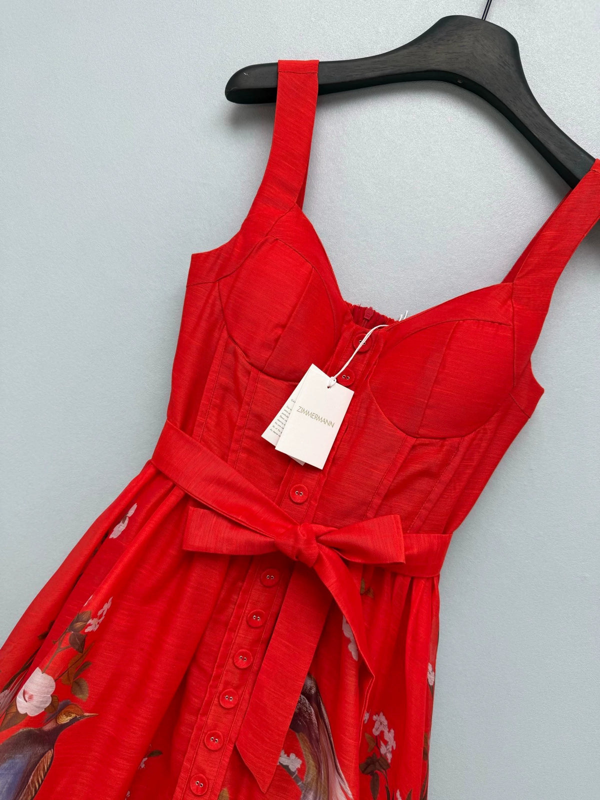 26New Arrival: Vibrant, Bright Red Corset-Style Camisole Dress with Floral and Bird Motifs