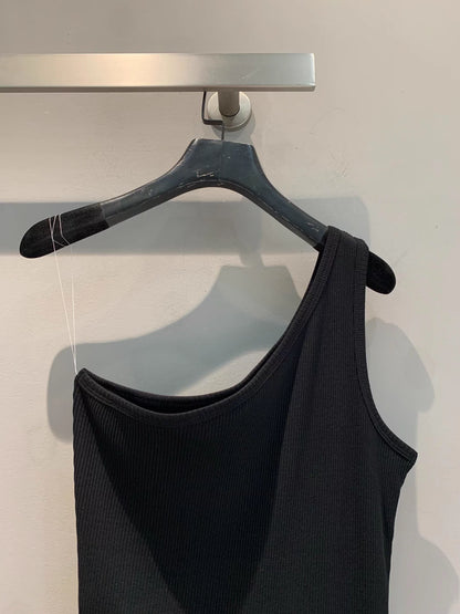 One-shoulder knit vest