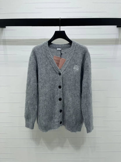 V-neck long sleeved cardigan