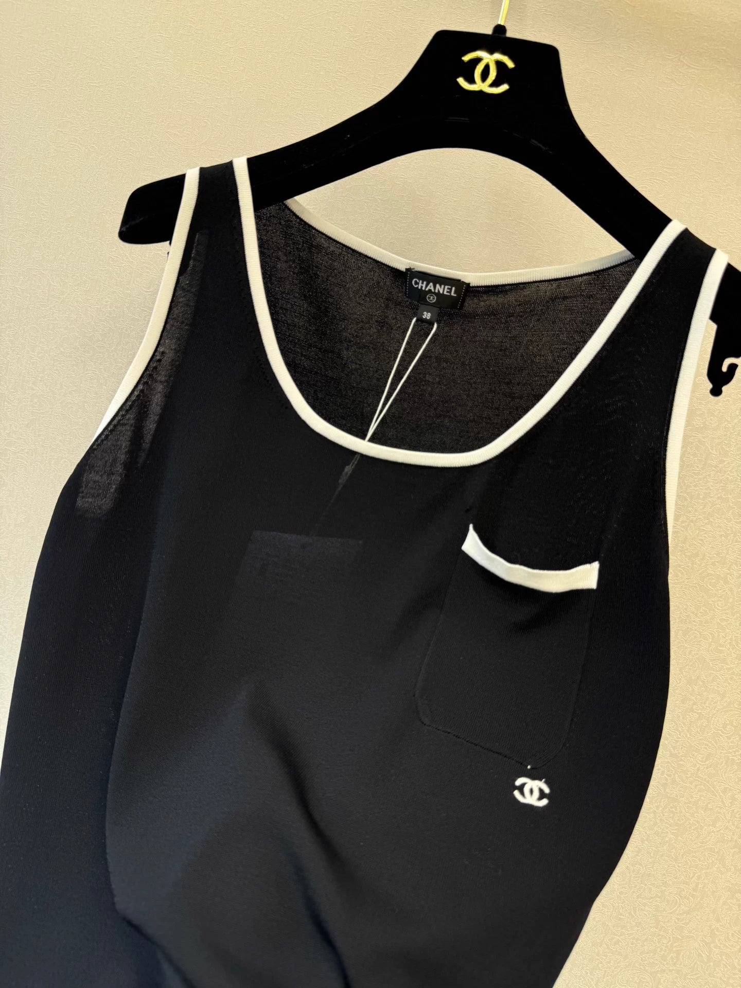 Color-blocked camisole top