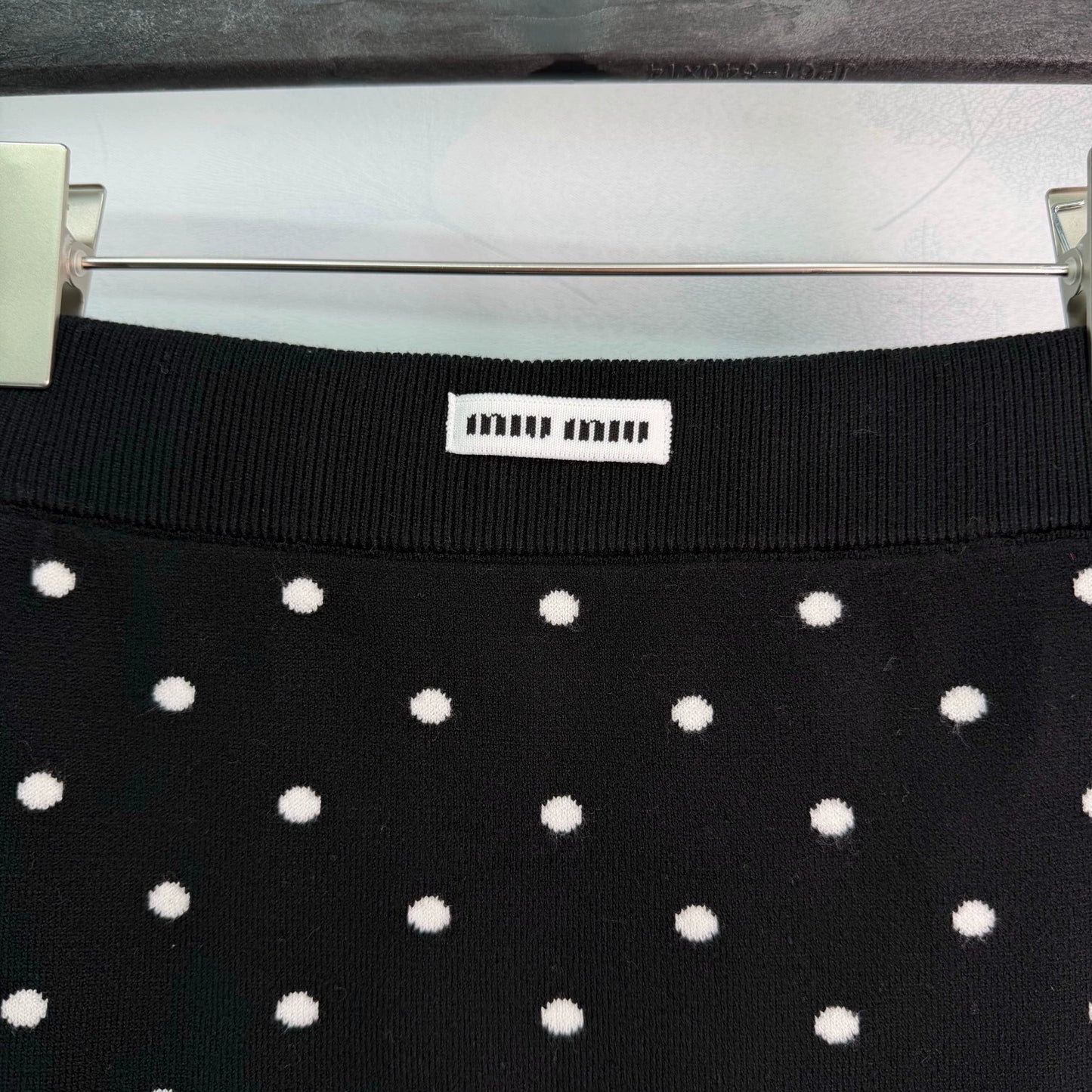 MiuMiu/26 Early Fall New Polka Dot Knit Long-Sleeve Cardigan and Mini Skirt Set