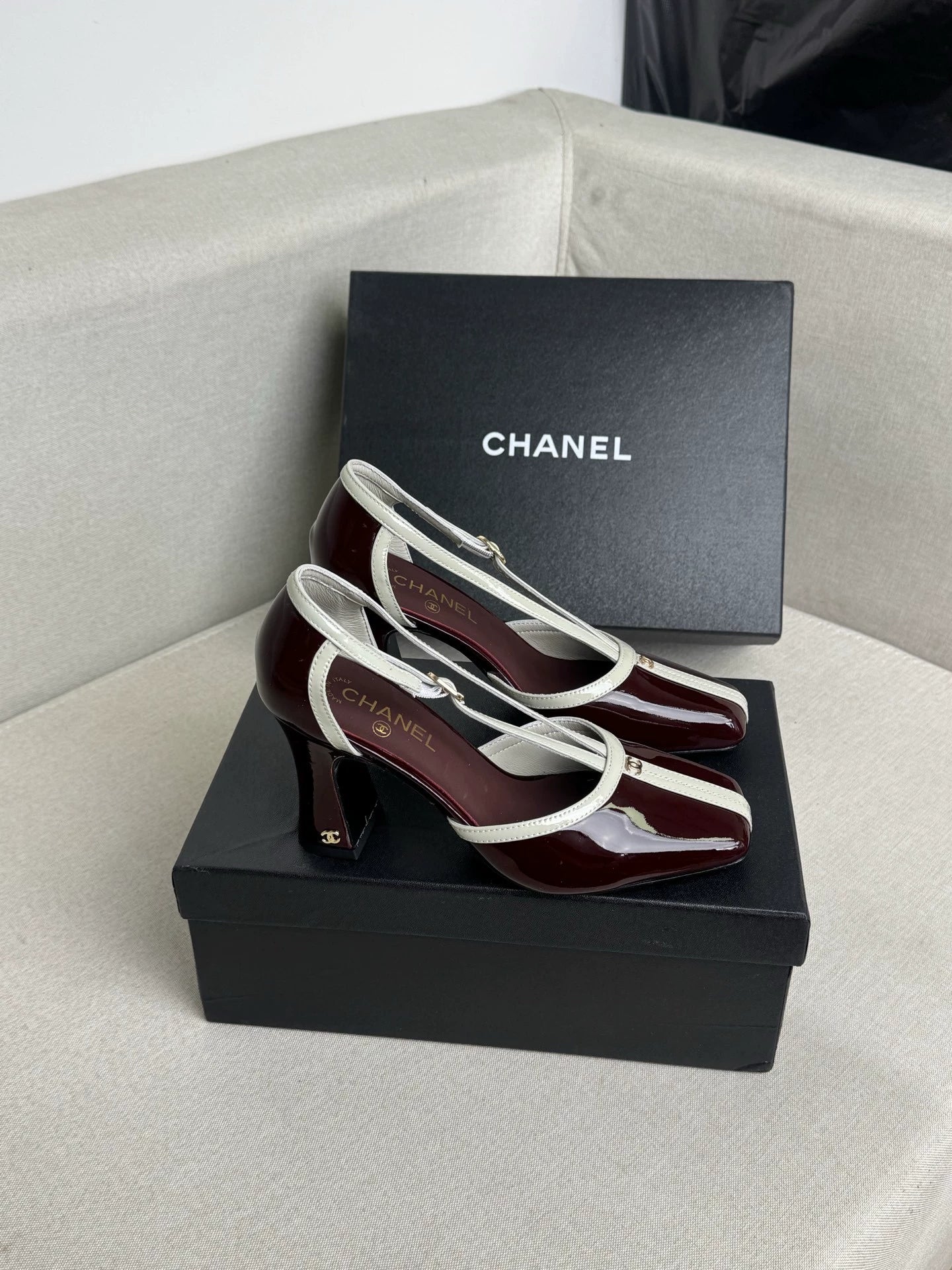 26ss Chunky Heels