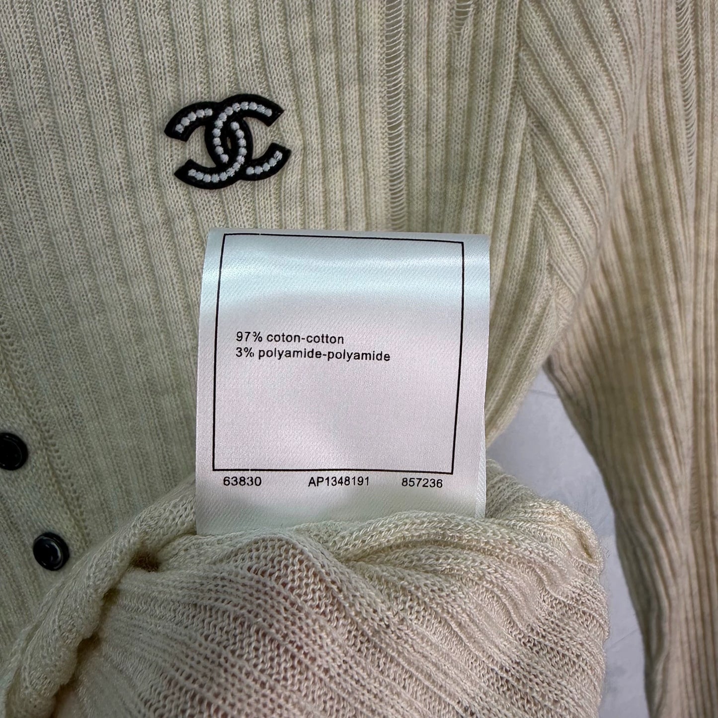 Chanel / 26 Early Autumn New Knit Sweater