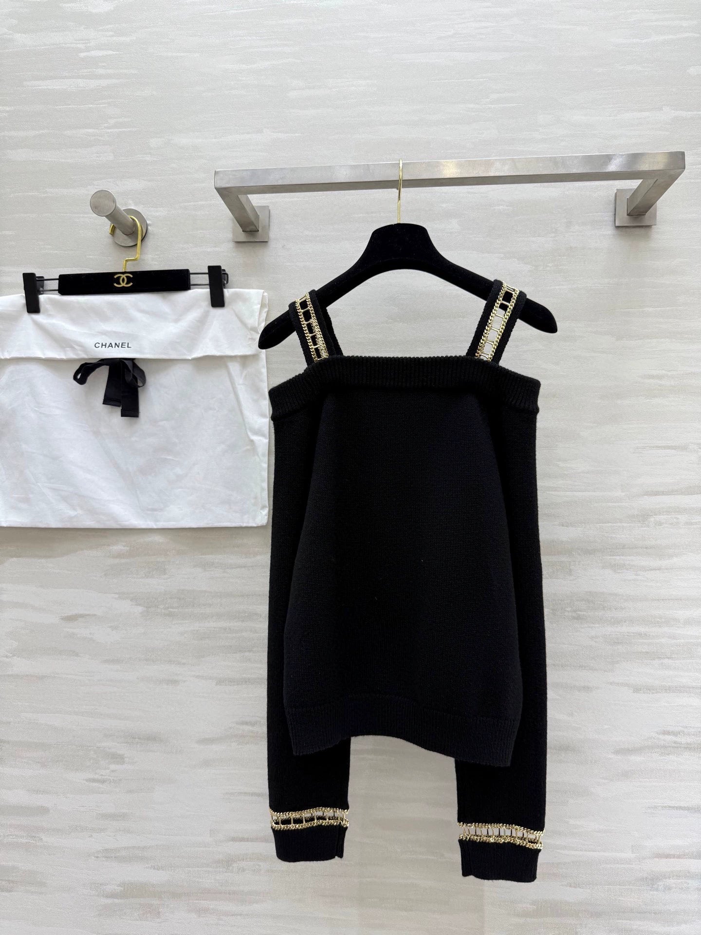 HCashmere chain camisole sweater
