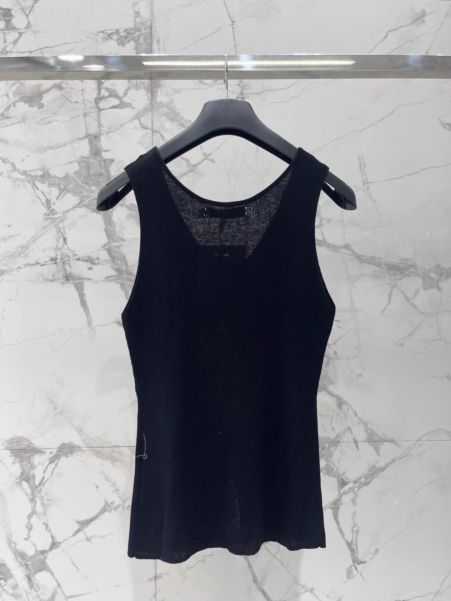 26ss V-neck Knit Vest