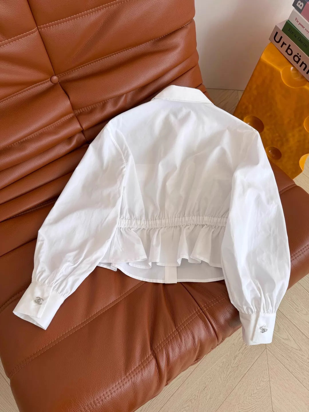 26ss Silver-buttoned fitted shirt