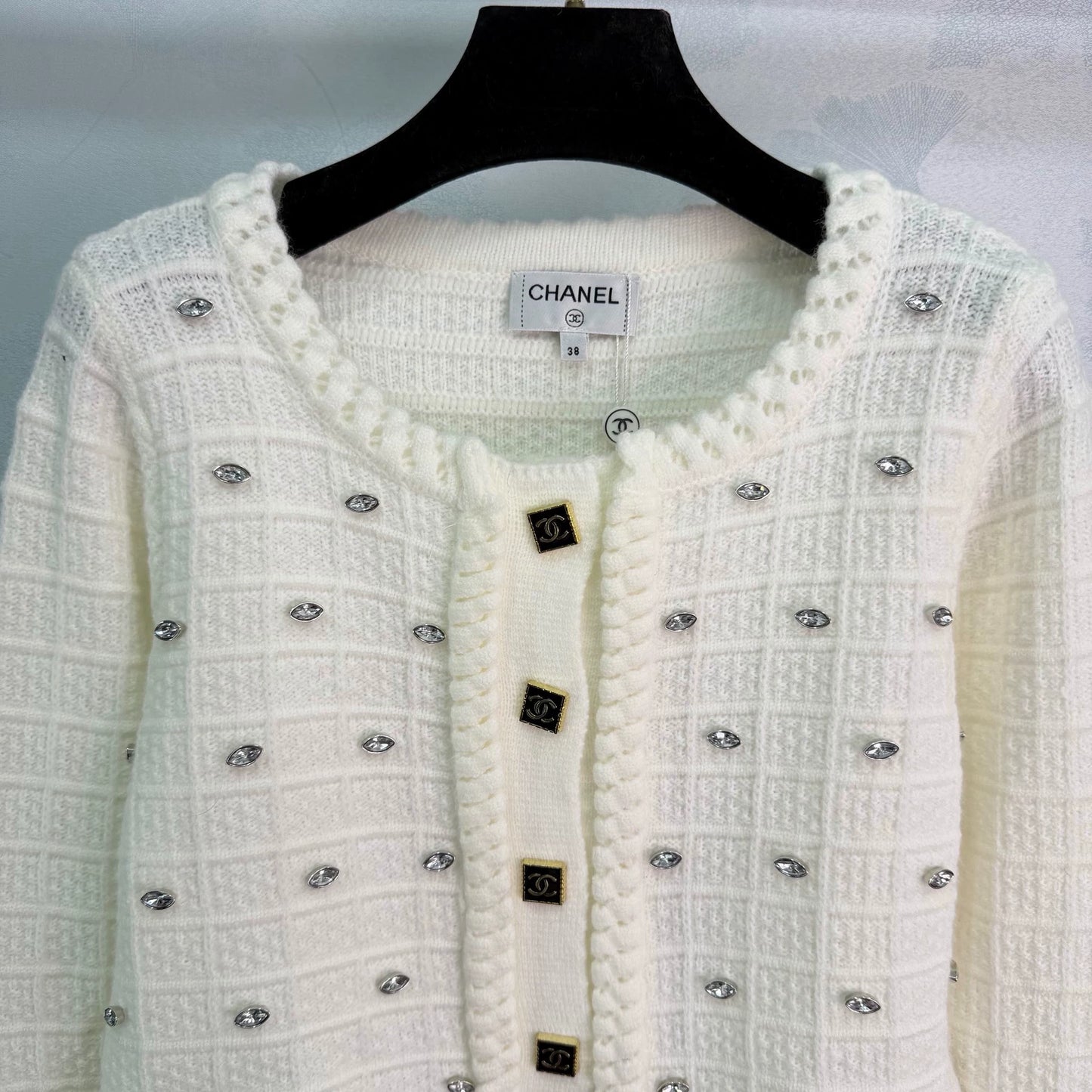 Heavy-duty cardigan