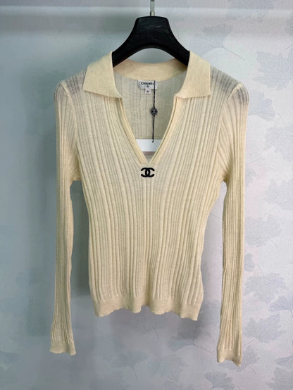 Chanel  /26 Early Autumn New Lapel Knit Long Sleeve Sweater