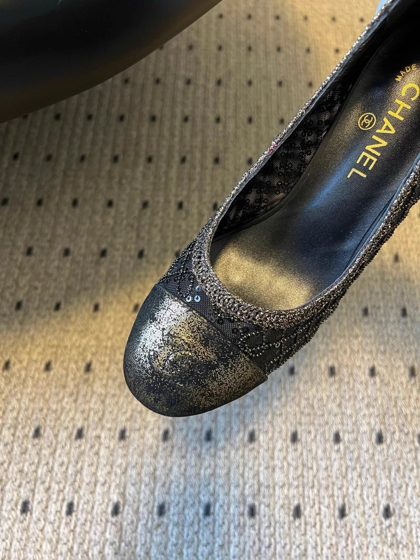 Mesh woven sequined high heels