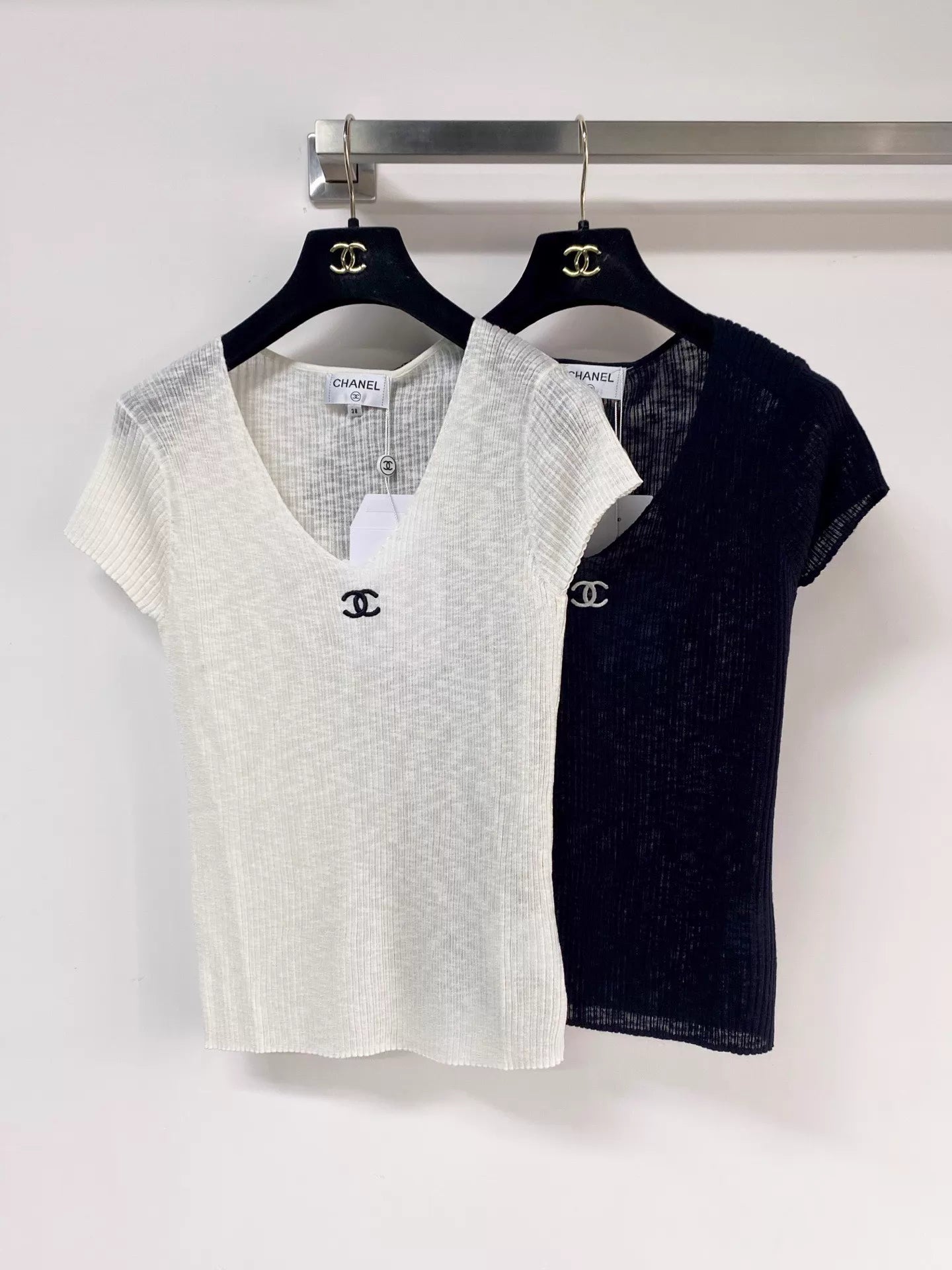 26ss V-neck Knit T-shirt