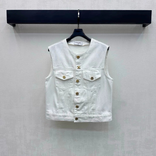 Chanel / 26 New Denim Vest