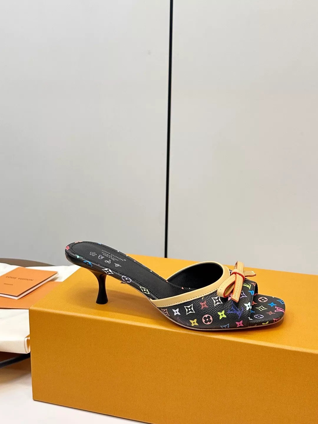 26ss Bow-tie High-Heeled Sandals