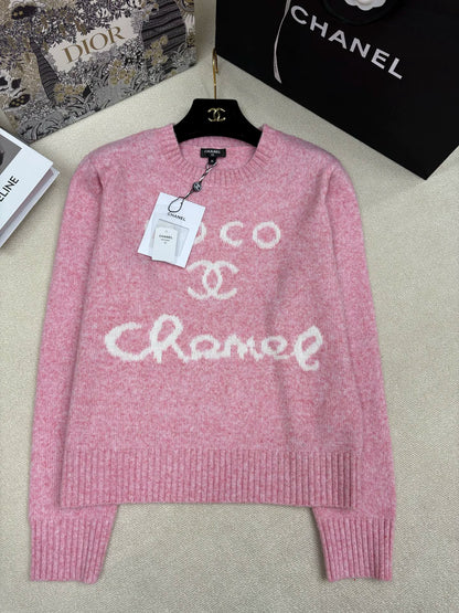 Letter logo jacquard top