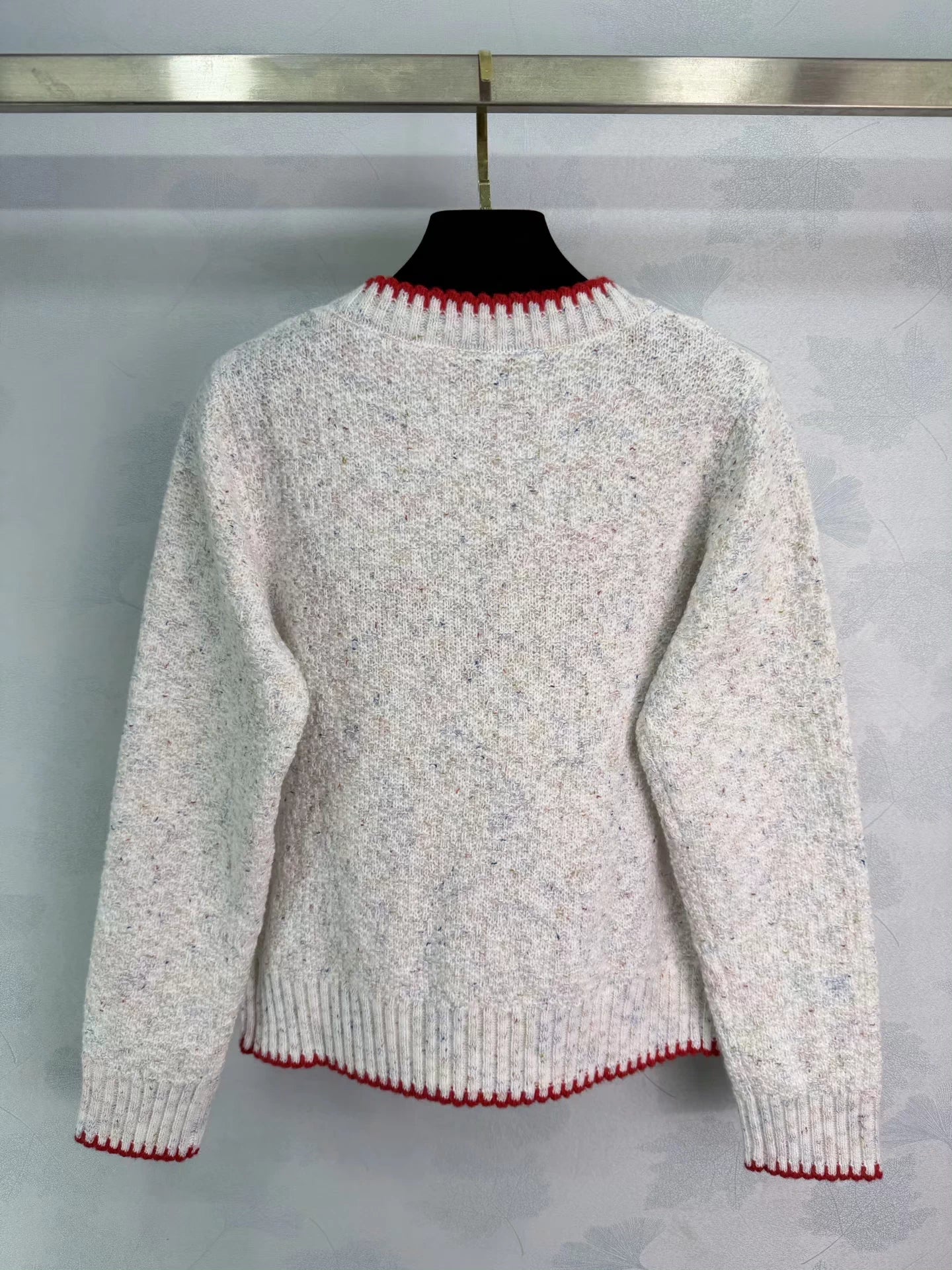 White blended yarn cardigan
