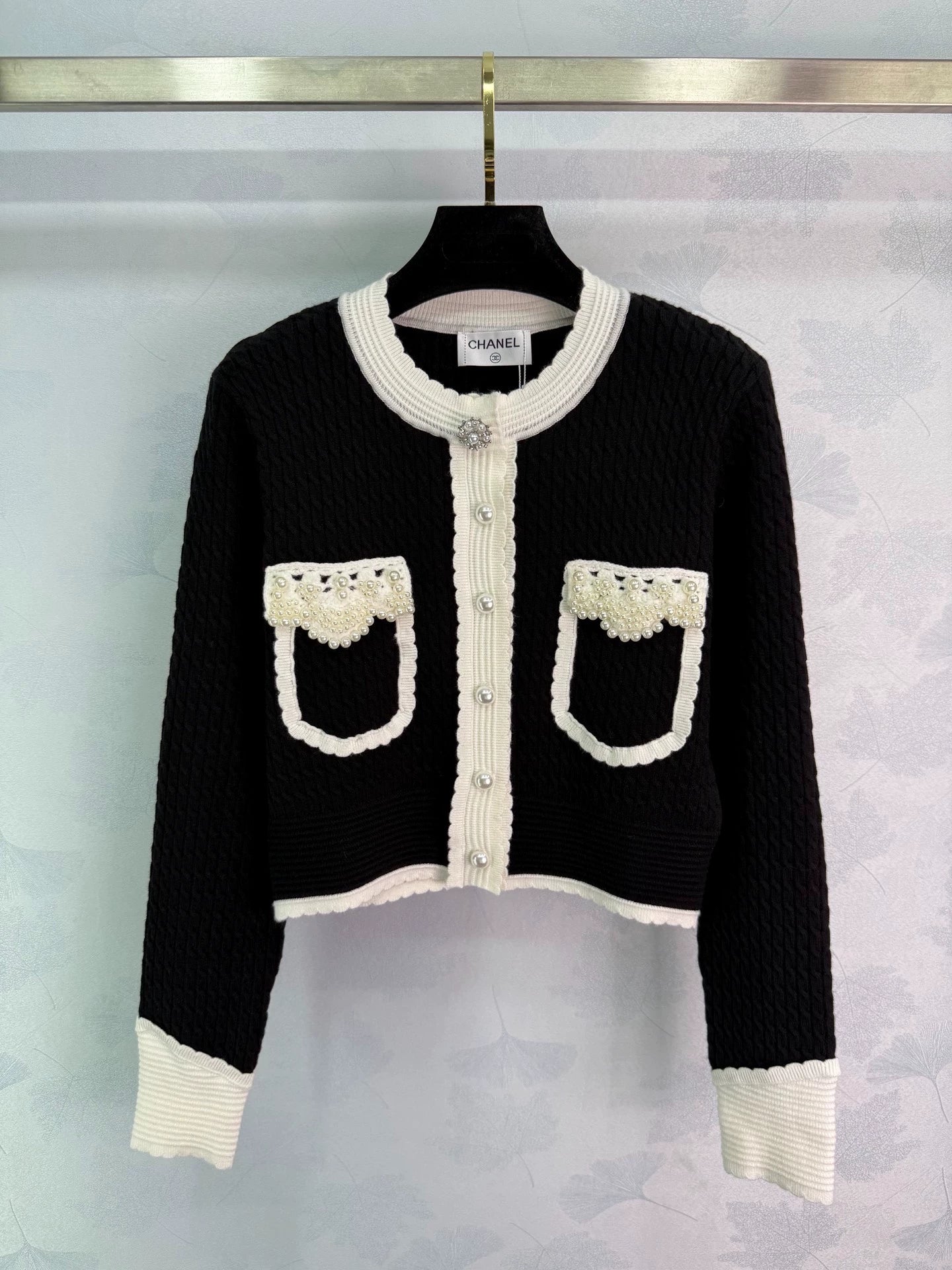 Color-blocked knit cardigan