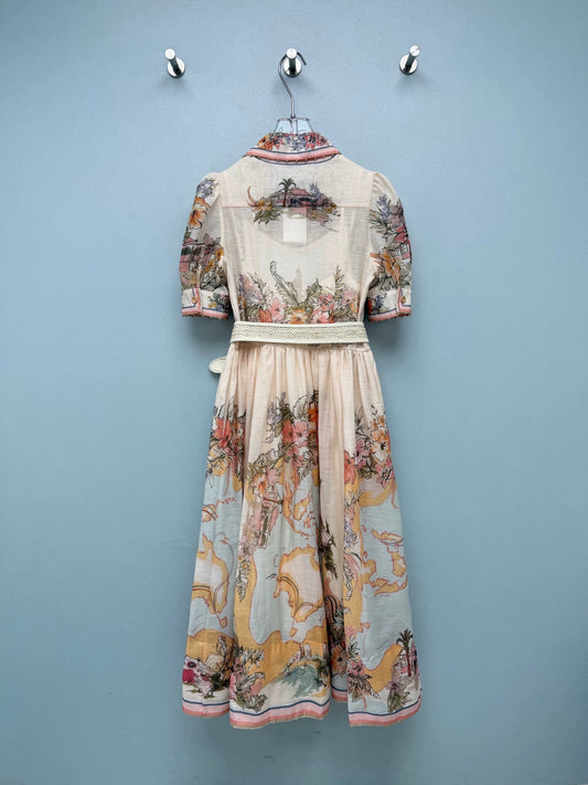 26New Vacation-Style Dress with an Oil-Painting Aesthetic