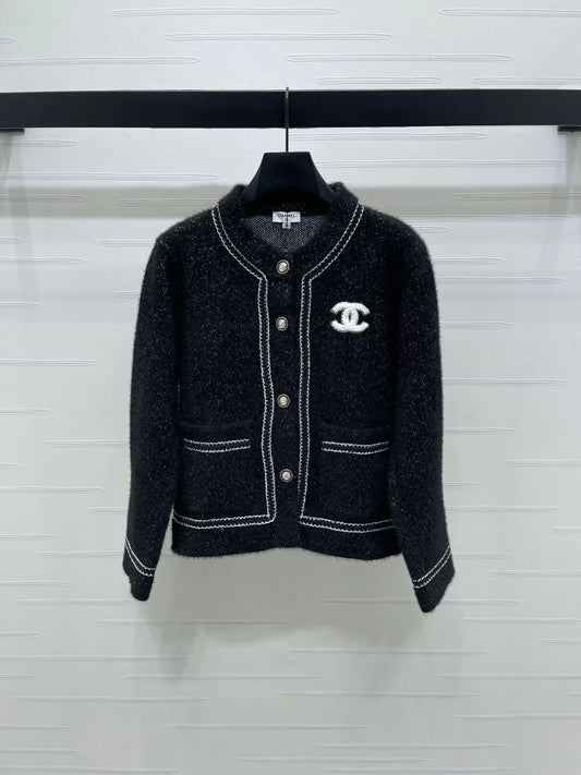 Round neck chain knitted cardigan