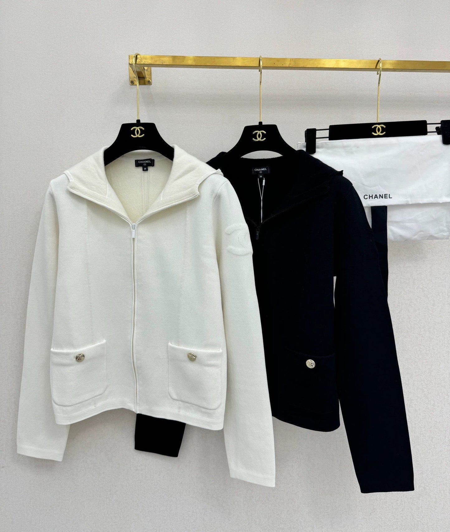 25N ski suit top