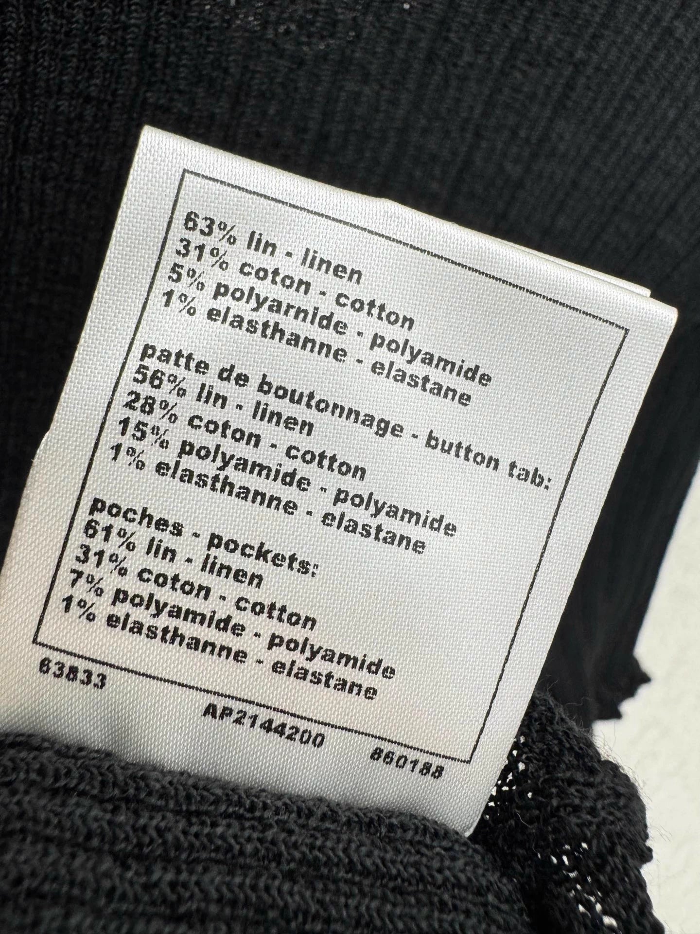 Short-sleeved polo shirt