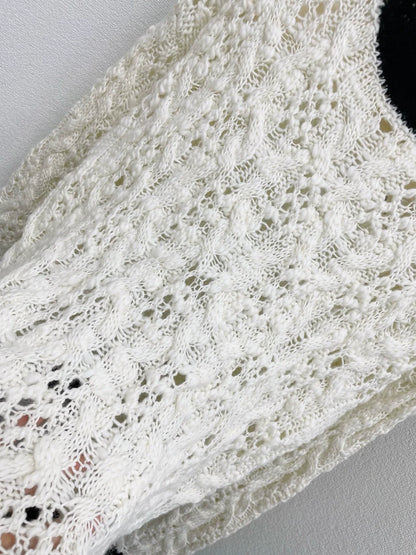 25fw Black and white color blocked hollow knitted sweater