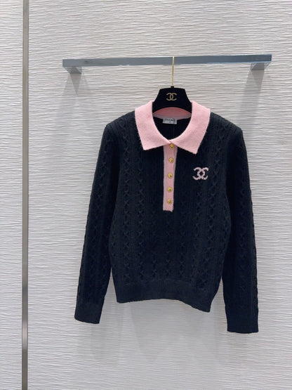 26New Classic Color-Block Sweater