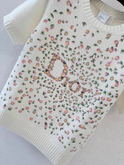 Floral Embroidery Short-Sleeve T-Shirt