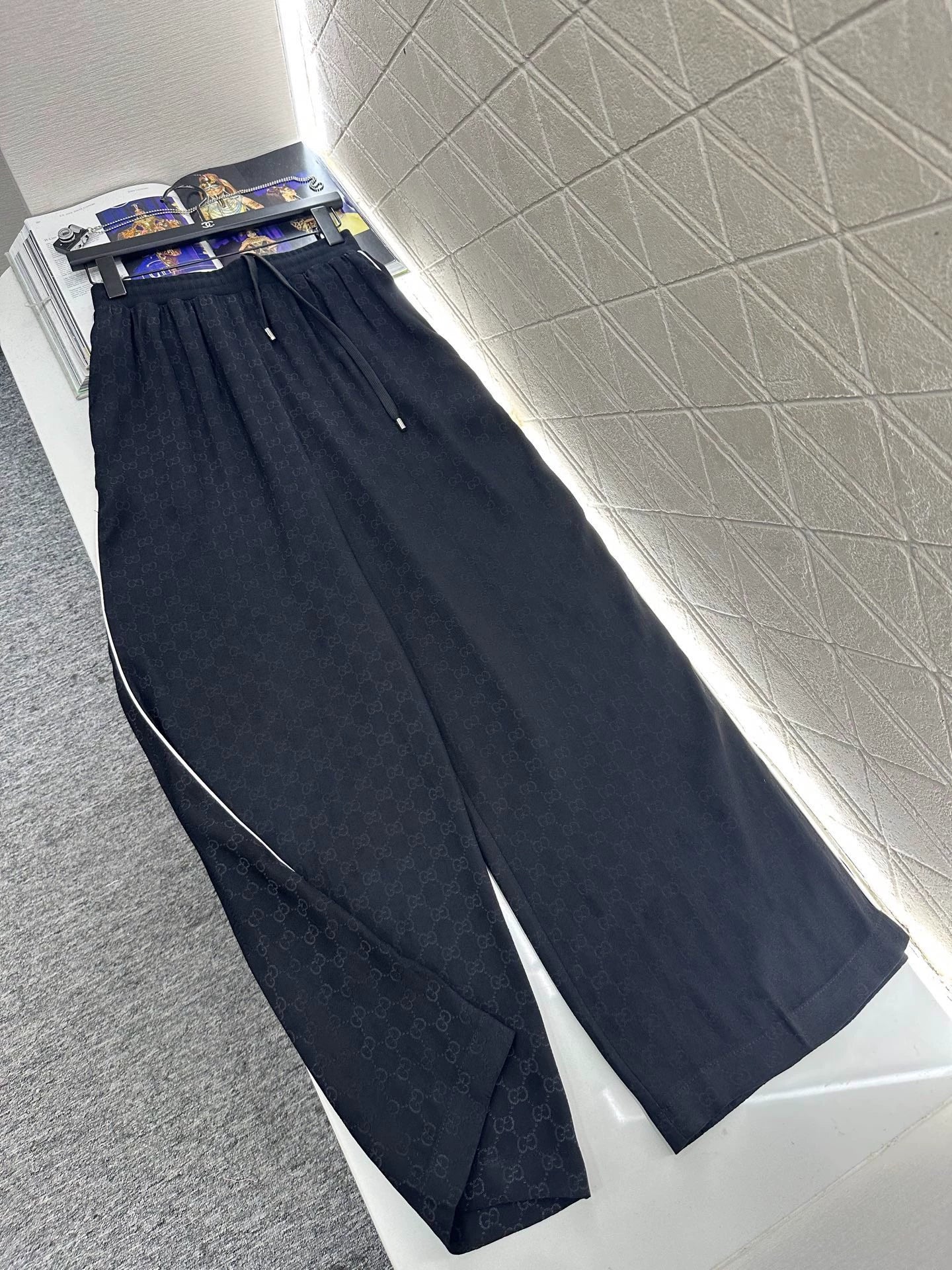 Jacquard suit