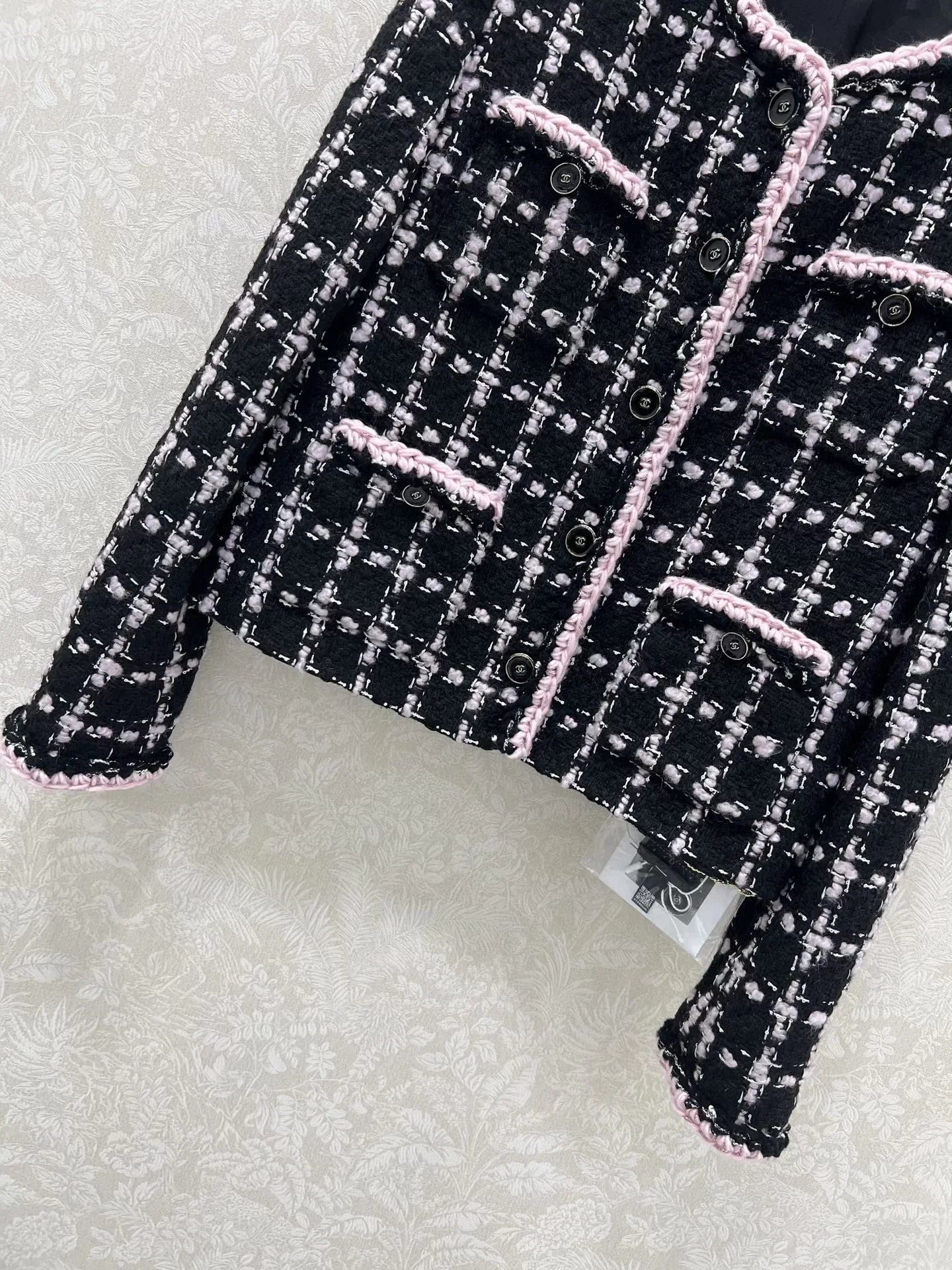 Knitted dress with tied edges, short jacket