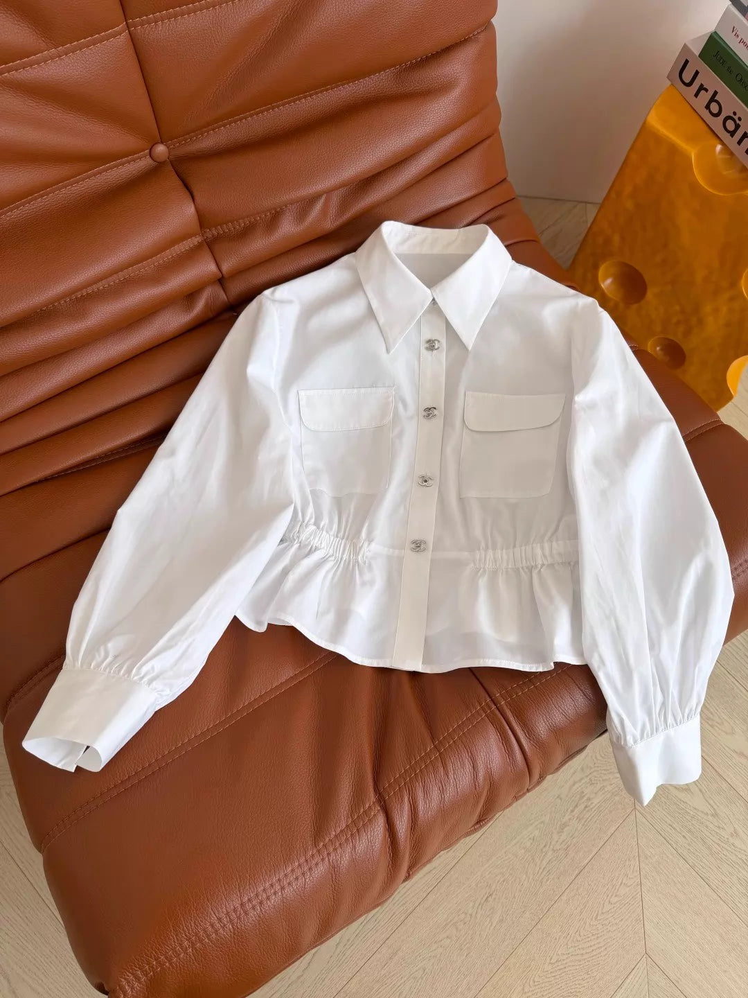 26ss Silver-buttoned fitted shirt
