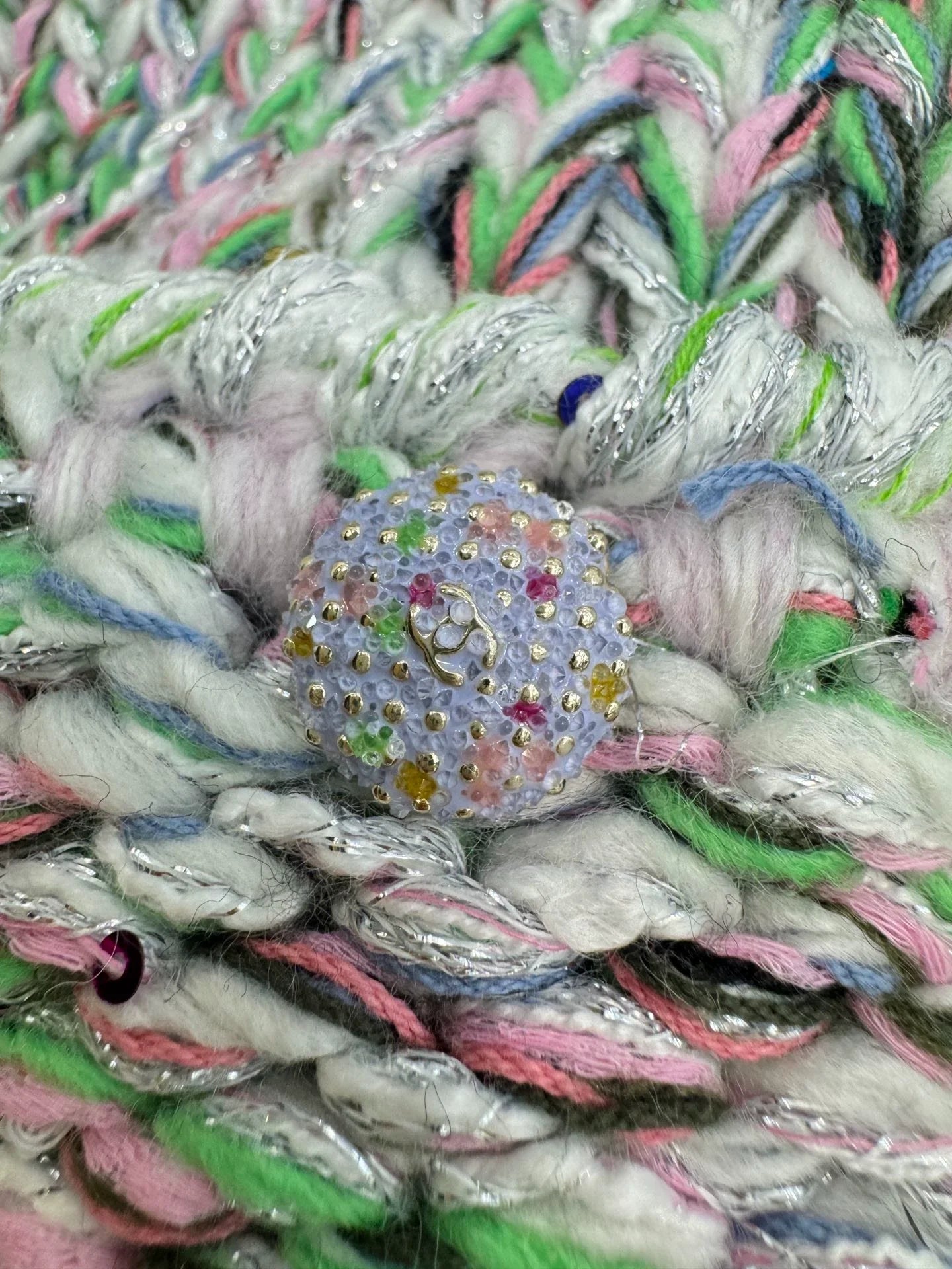 Mixed color woven vest