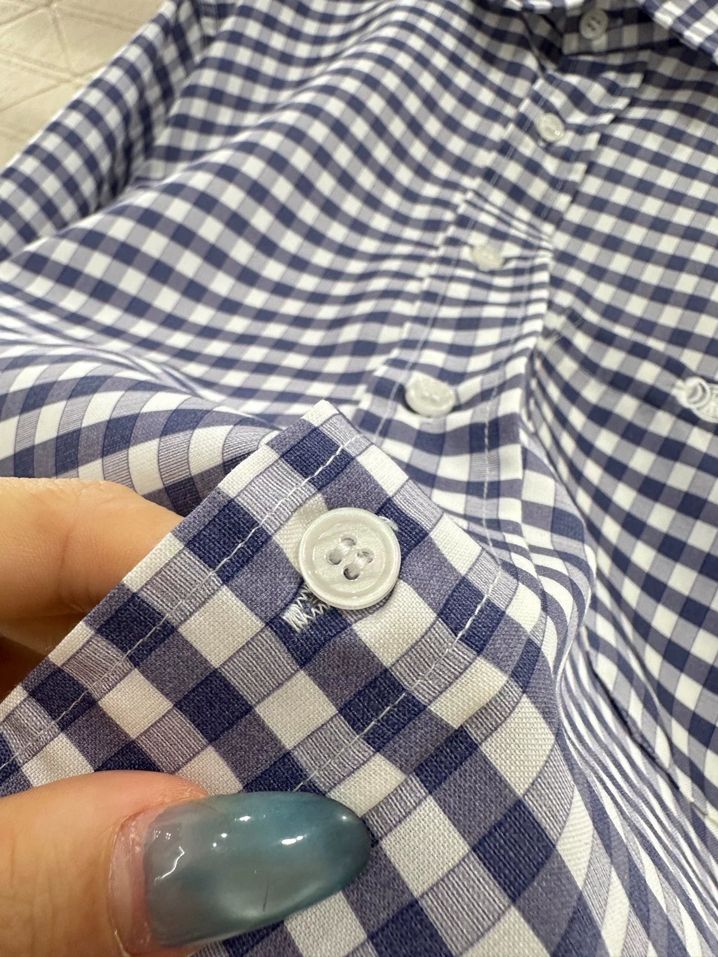 Lace collar blue and white checkered shirt