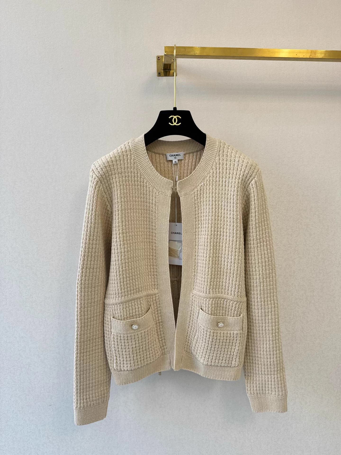 Jacquard knit cardigan